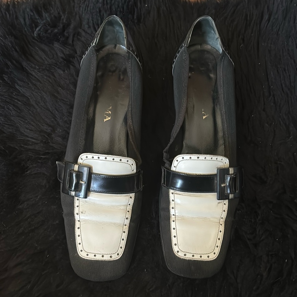 Vintage Paloma Italian made Leather Loafers😎